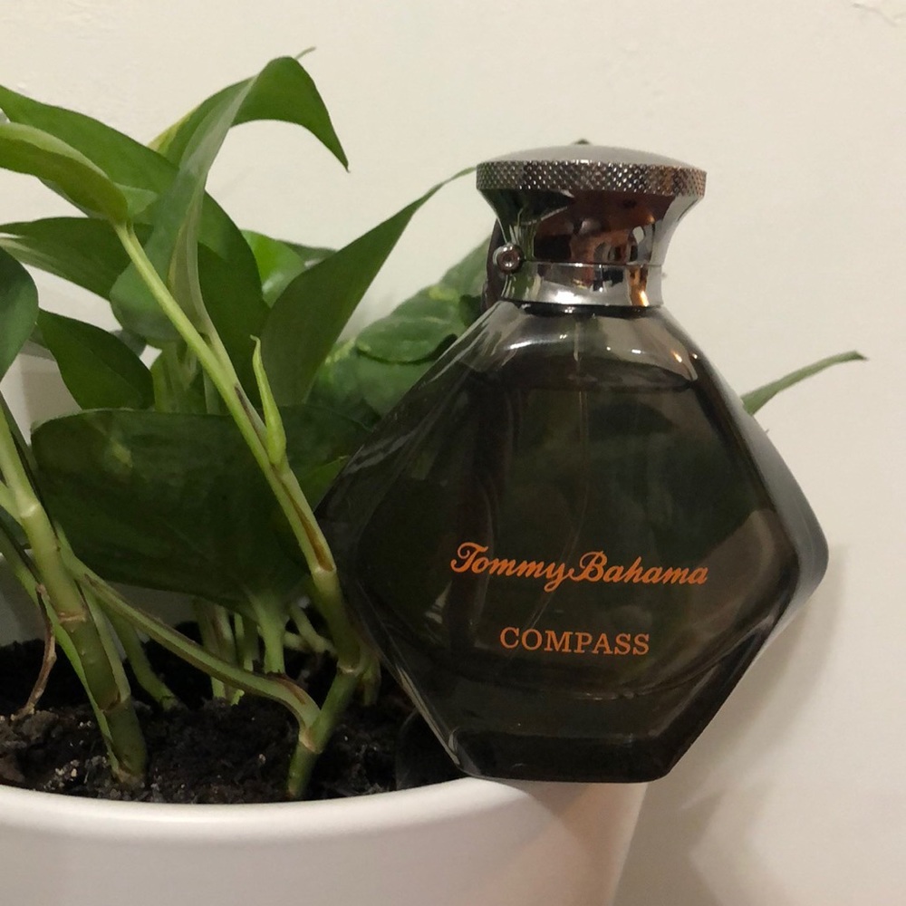 Tommy Bahama Compass Cologne 3.4 oz / 100 ml. Citrus Aromatic fragrance.
